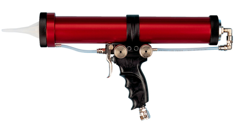 Compressed air application gun with telescopic plunger