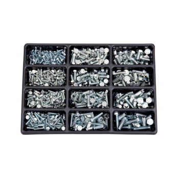 ISO 4017 steel 8.8 zinc plated 685 pieces SOKO