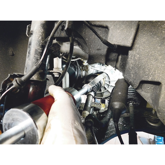 Removal tool set, drive shafts, Renault - 2