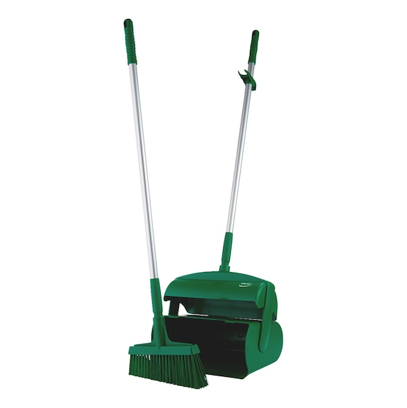 Dustpan set, closed with brush