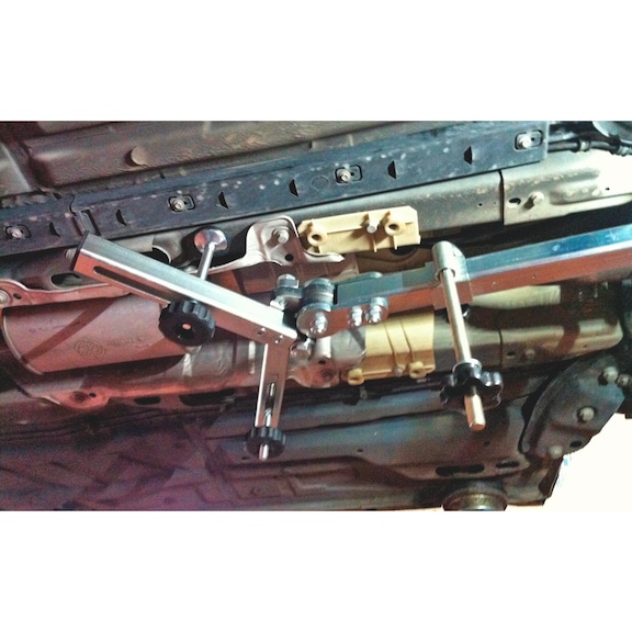 Supporto motore/trasmissione universale con bracci orientabili - 3