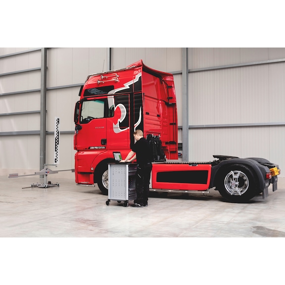 Dispositif d'étalonnage des systèmes d'assistance sur les véhicules utilitaires Outil d'étalonnage ADAS camions/bus - 5
