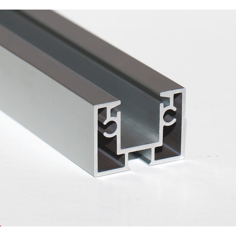 Profilo in alluminio per porte scorrevoli