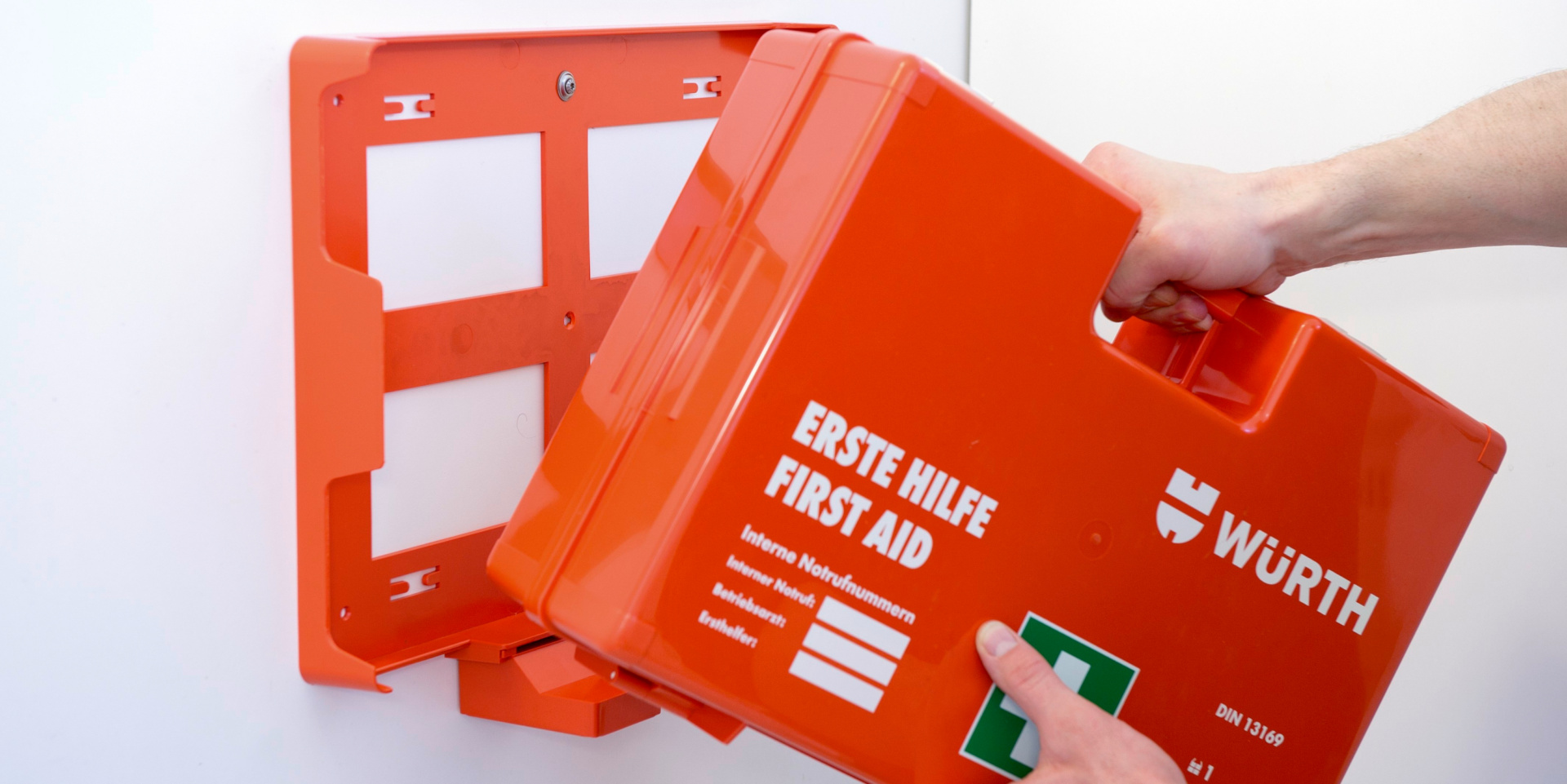 Titelbild Die 5 häufigsten Verletzungen im Handwerksbetrieb Titelbild Die 5 häufigsten Verletzungen im Handwerksbetrieb